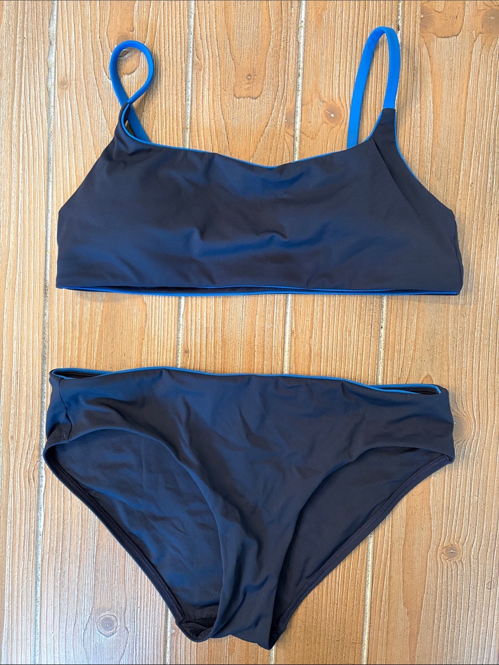Athleta Navy Two-Piece Bikini Set with Bright Blue Trim Size Medium